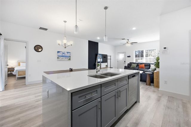 13163 SW 70TH COURT, Ocala, FL 34473