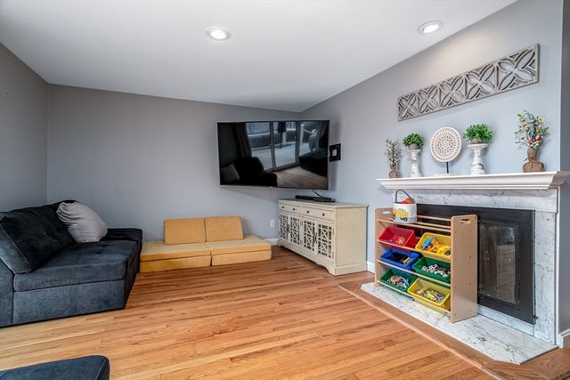 11 Winter Ave, Marlborough, MA 01752