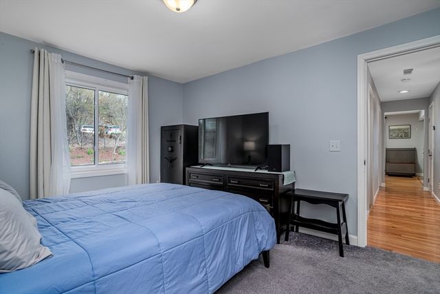 11 Winter Ave, Marlborough, MA 01752