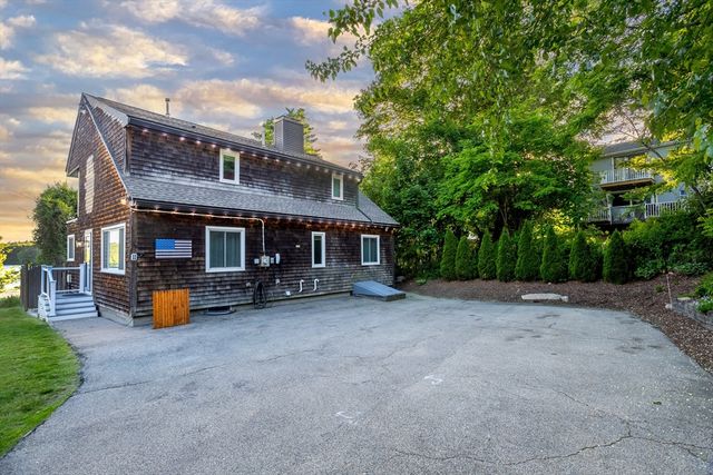 11 Winter Ave, Marlborough, MA 01752