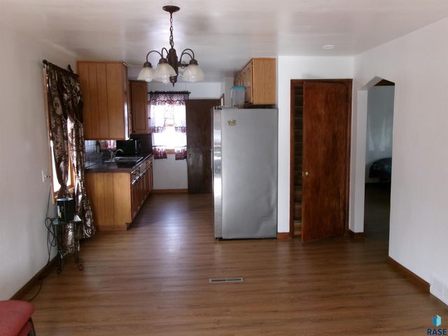 1704 W 10th St St Street, Sioux Falls, SD 57104