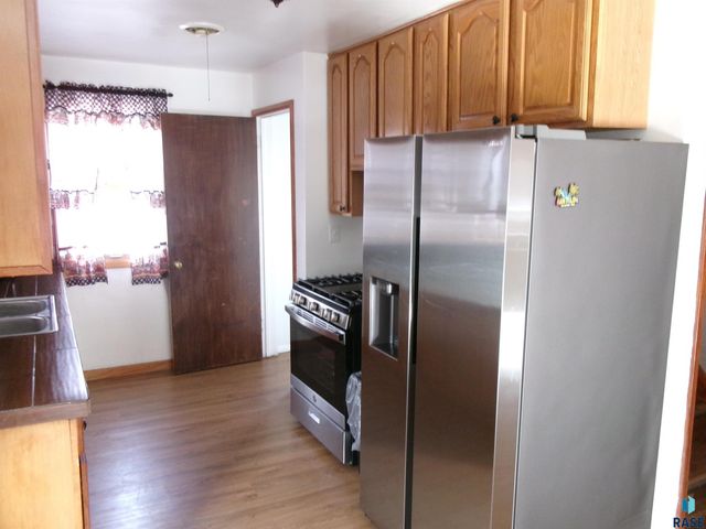 1704 W 10th St St Street, Sioux Falls, SD 57104