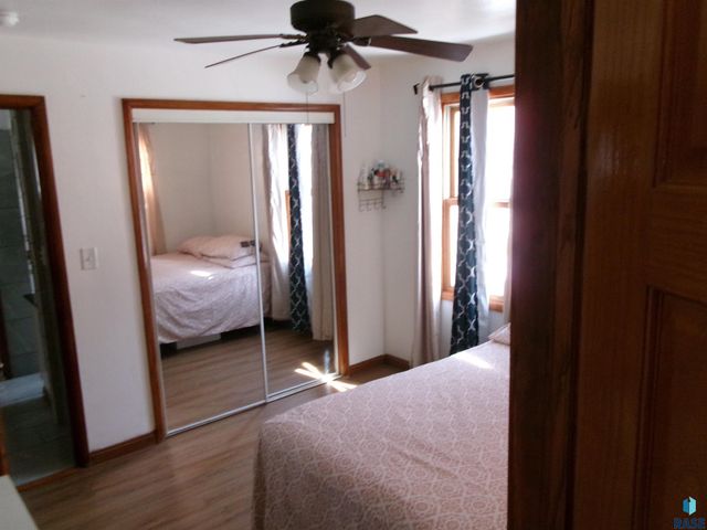 1704 W 10th St St Street, Sioux Falls, SD 57104