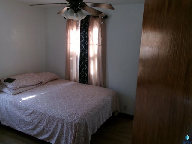 1704 W 10th St St Street, Sioux Falls, SD 57104