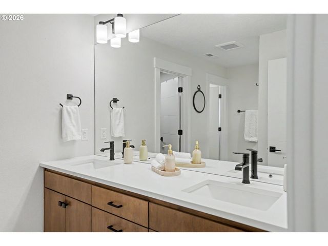 5539 CROSSLER MEADOW Loop, Salem, OR 97306