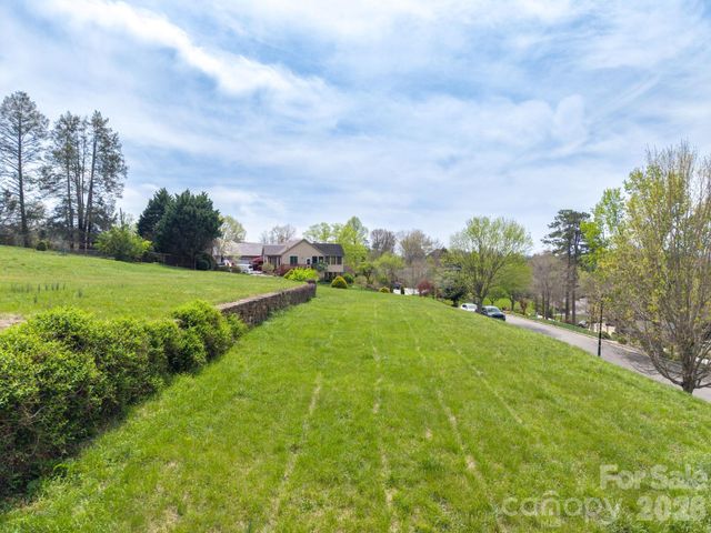 99999 Pine Acre Boulevard 3 & 4, Asheville, NC 28804