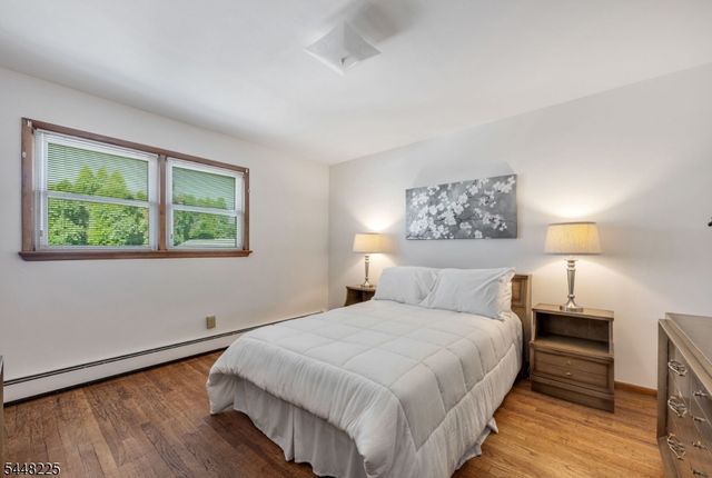 76 Coney Rd, Little Falls Twp., NJ 07424