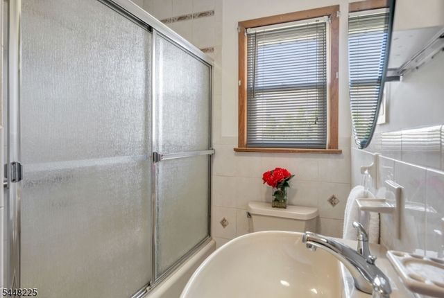 76 Coney Rd, Little Falls Twp., NJ 07424
