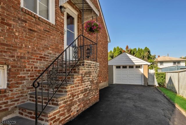 76 Coney Rd, Little Falls Twp., NJ 07424
