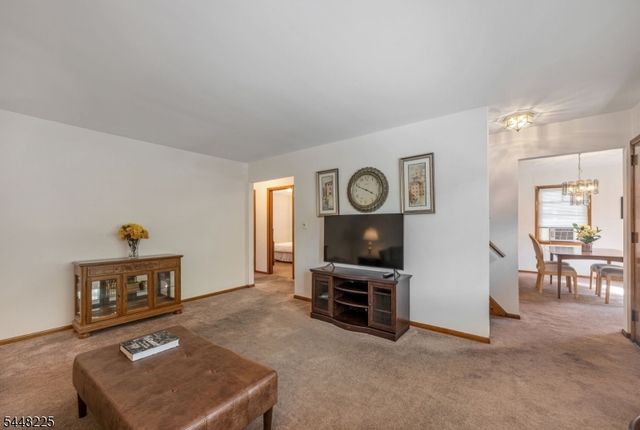76 Coney Rd, Little Falls Twp., NJ 07424