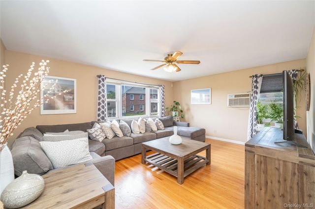 191 Hildreth Place, Yonkers, NY 10704