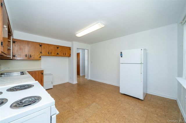 191 Hildreth Place, Yonkers, NY 10704