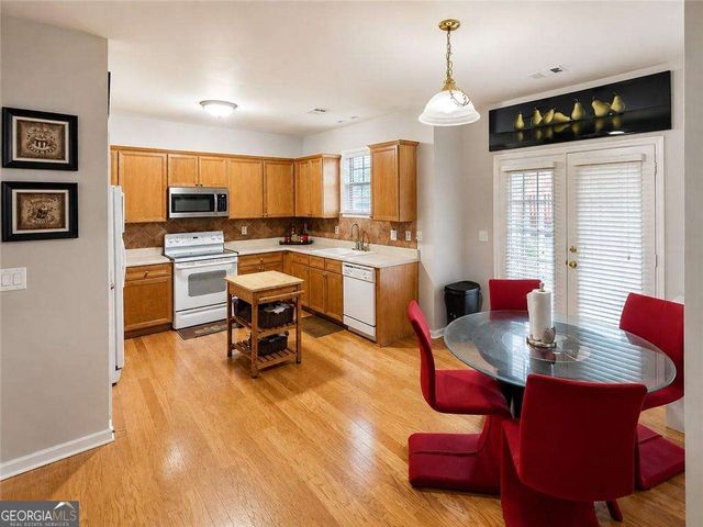 1423 Lady Slipper Court NW, Kennesaw, GA 30152