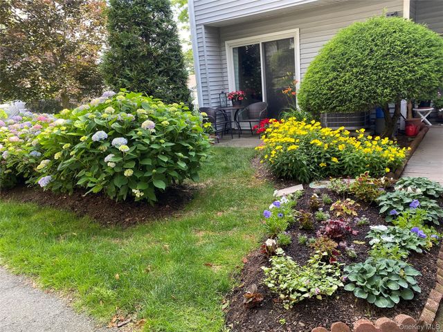 208 Harris Road EA6, Bedford Hills, NY 10507