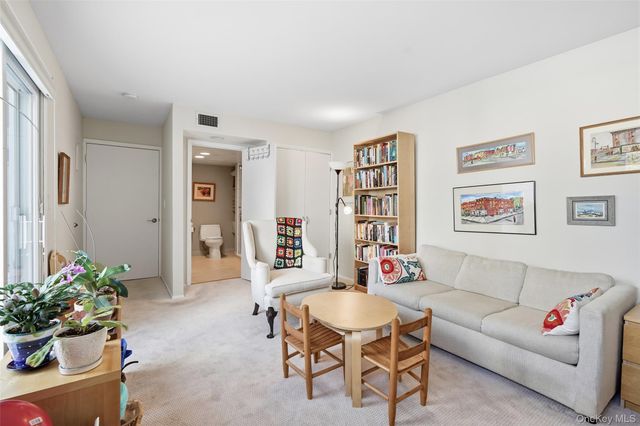 208 Harris Road EA6, Bedford Hills, NY 10507