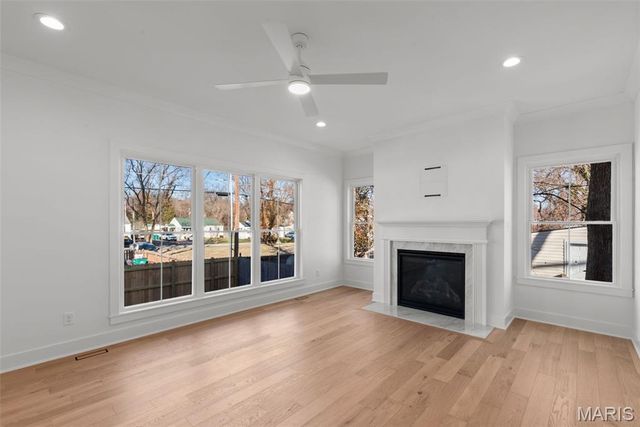 112 Oakwood Avenue, Webster Groves, MO 63119