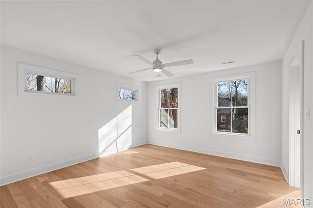 112 Oakwood Avenue, Webster Groves, MO 63119