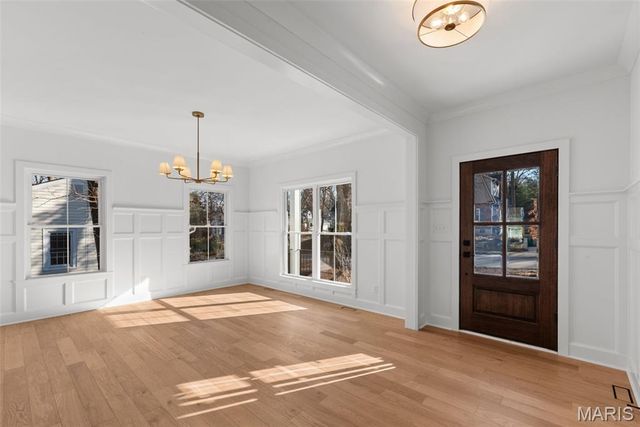 112 Oakwood Avenue, Webster Groves, MO 63119