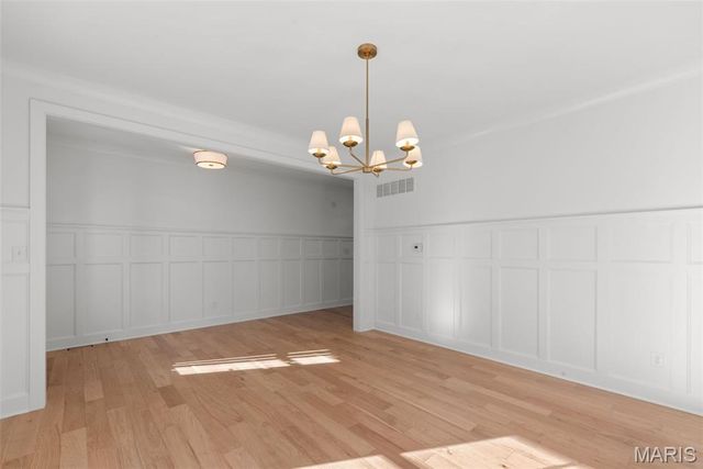 112 Oakwood Avenue, Webster Groves, MO 63119