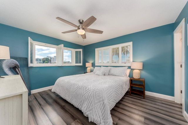 241 SKIFF POINT 4, Clearwater Beach, FL 33767