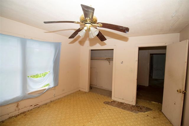 509 & 511 S Saint Andrews Street, Weimar, TX 78962