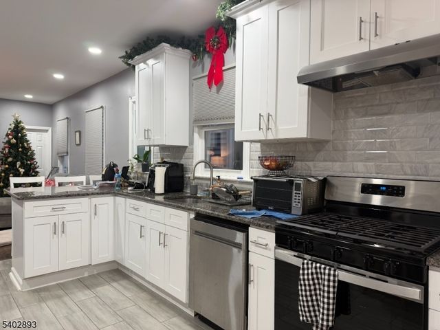 313 Washington Ave, Elizabeth City, NJ 07202