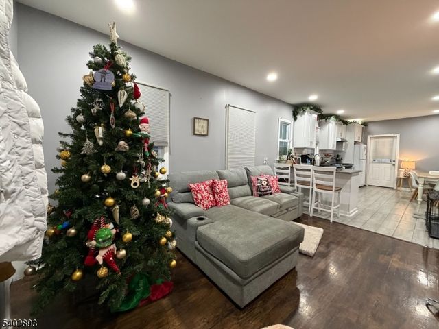 313 Washington Ave, Elizabeth City, NJ 07202