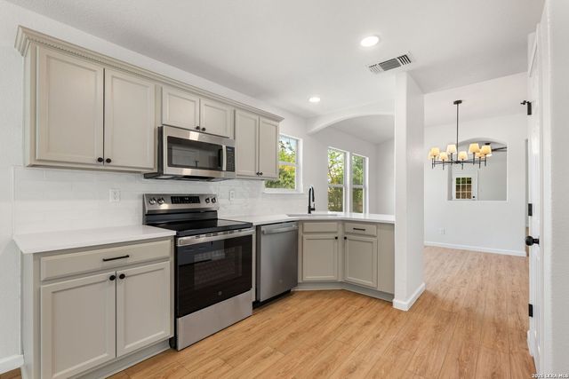 2835 SEASCAPE LN, New Braunfels, TX 78130