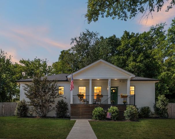 205 Morganmeade Ct, Nashville, TN 37216