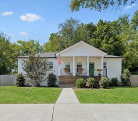 205 Morganmeade Ct, Nashville, TN 37216