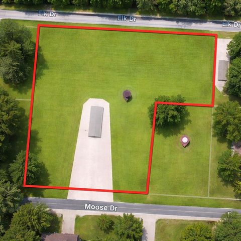 302 Moose Drive, Crosby, TX 77532