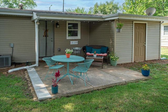525 W Erie Street, Springfield, MO 65807