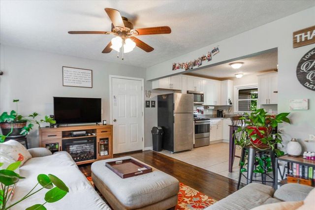 525 W Erie Street, Springfield, MO 65807