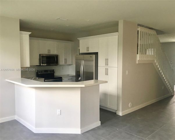 3670 SW 69th Avenue, Miami, FL 33155