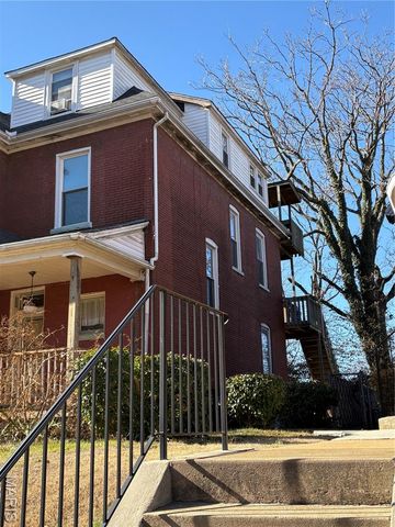 23 N 11th Street, Belleville, IL 62220