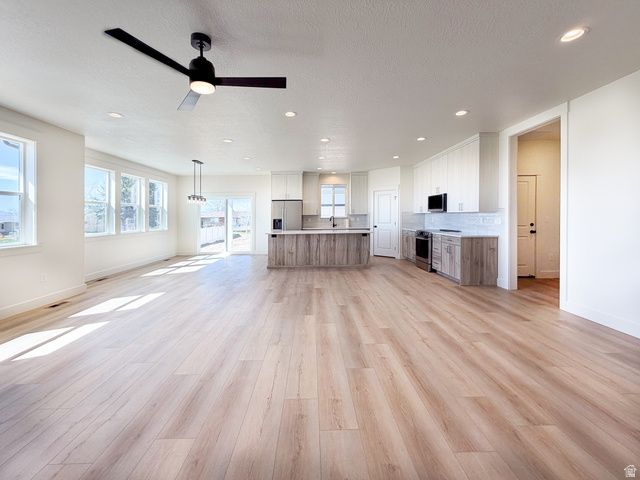 2935 W 1200 S, Syracuse, UT 84075