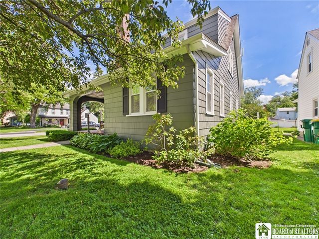 256 Highland Avenue, Hamburg, NY 14075
