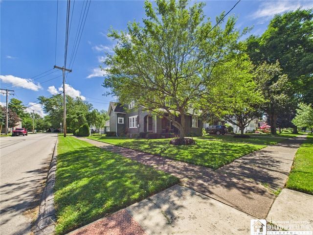 256 Highland Avenue, Hamburg, NY 14075