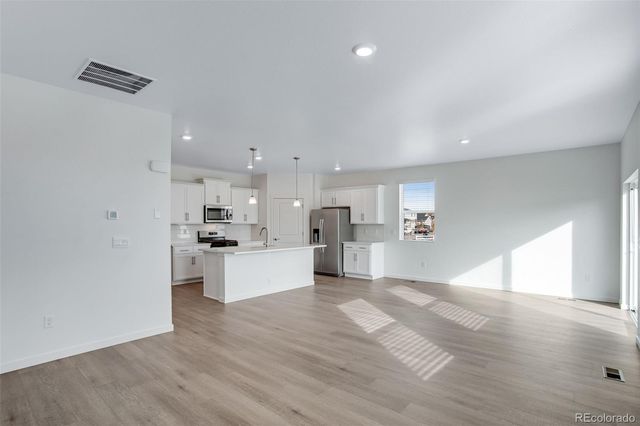 4808 Lynxes Way, Johnstown, CO 80534