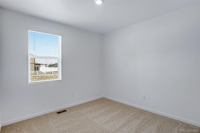 4808 Lynxes Way, Johnstown, CO 80534