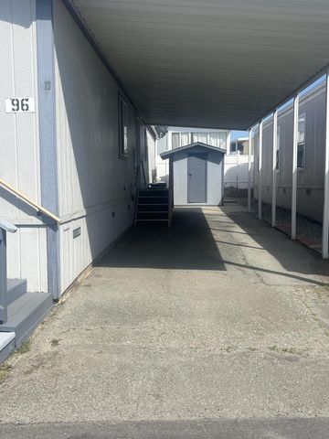 150 Kern Street 96, Salinas, CA 93905