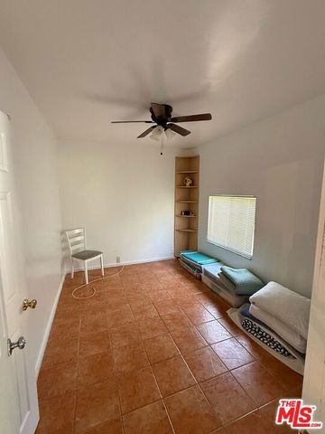 1041 W 1st Street, San Pedro (los Angeles), CA 90731