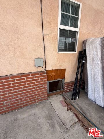 1041 W 1st Street, San Pedro (los Angeles), CA 90731