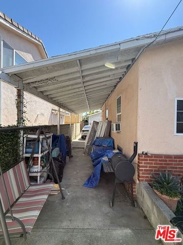 1041 W 1st Street, San Pedro (los Angeles), CA 90731