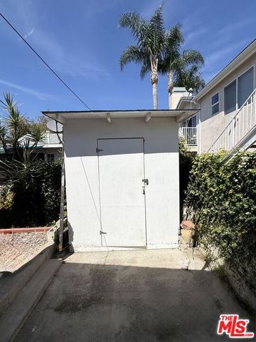 1041 W 1st Street, San Pedro (los Angeles), CA 90731