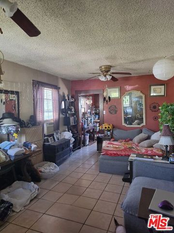 1041 W 1st Street, San Pedro (los Angeles), CA 90731