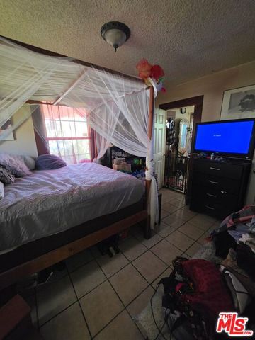 1041 W 1st Street, San Pedro (los Angeles), CA 90731