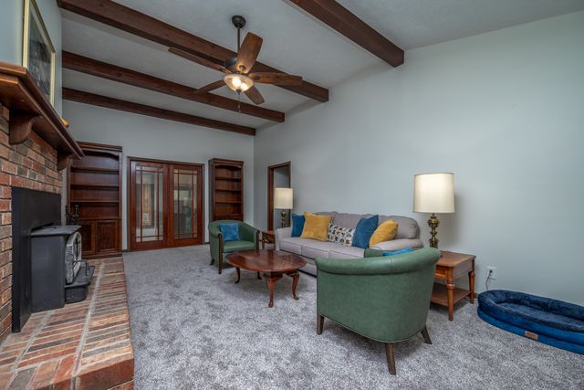 451 N Wilson Avenue, Morehead, KY 40351