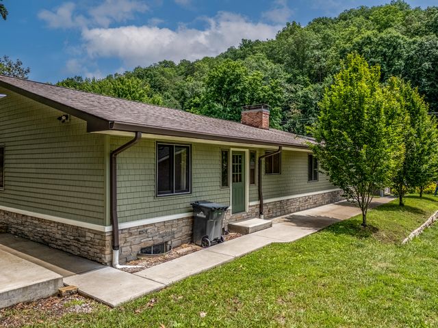 451 N Wilson Avenue, Morehead, KY 40351