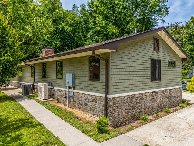 451 N Wilson Avenue, Morehead, KY 40351